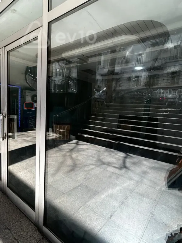 Kirayə verilir mənzil 28 m²