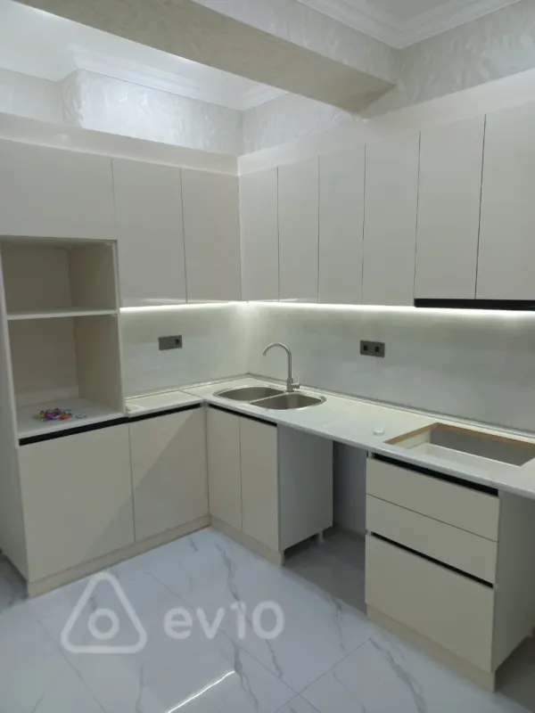 Satılır 2 otaqlı yeni tikili 74 m²