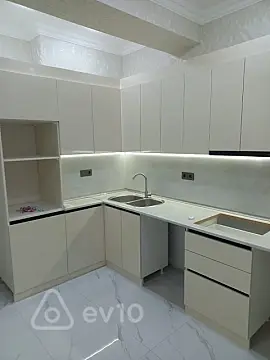 Satılır 2 otaqlı yeni tikili 74 m²
