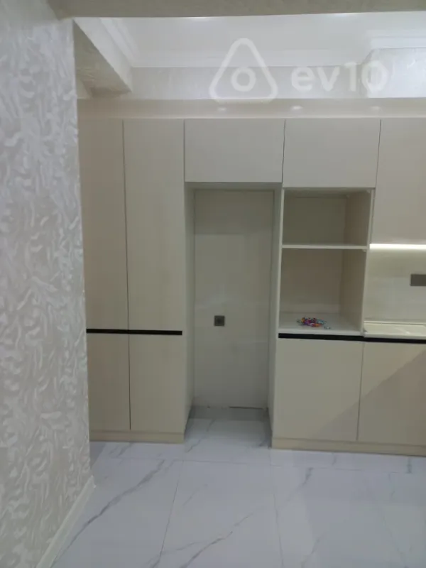 Satılır 2 otaqlı yeni tikili 74 m²