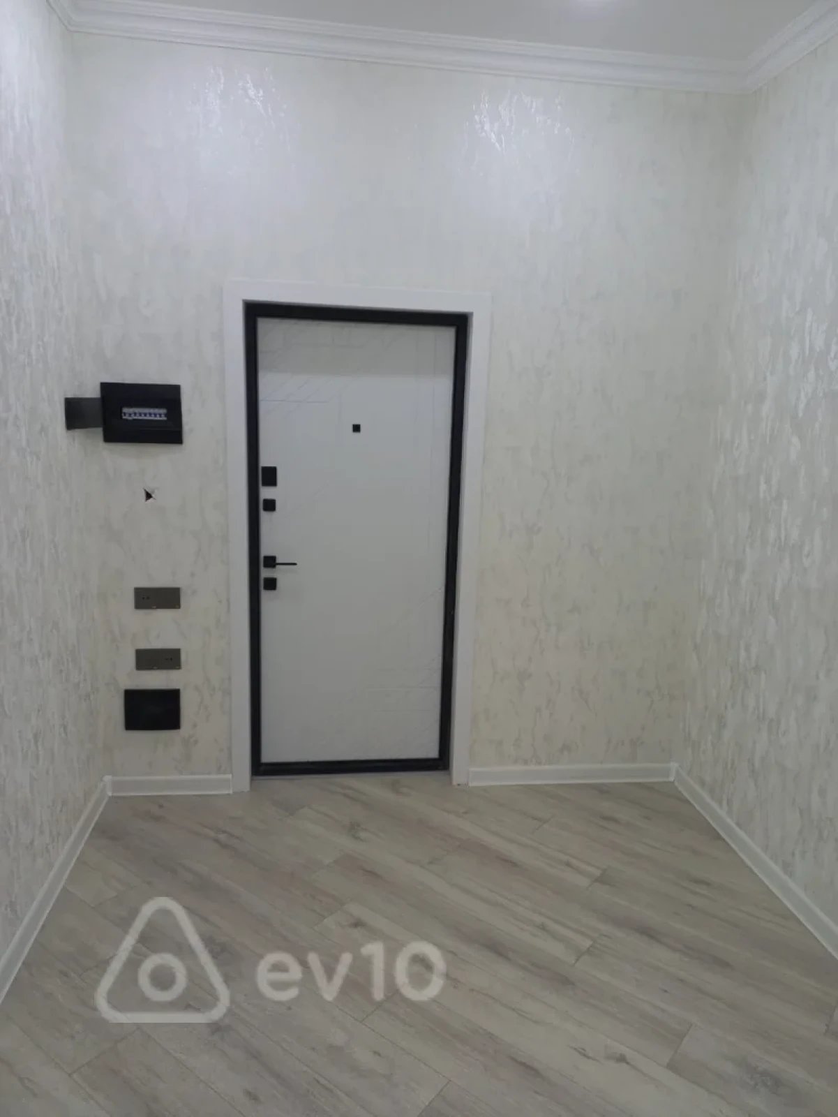 Satılır 2 otaqlı yeni tikili 74 m²