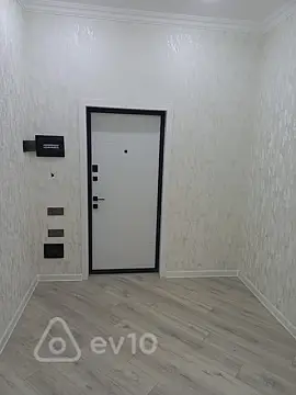 Satılır 2 otaqlı yeni tikili 74 m²