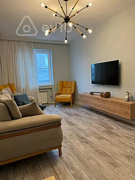 Satılır 2 otaqlı köhnə tikili 55 m²