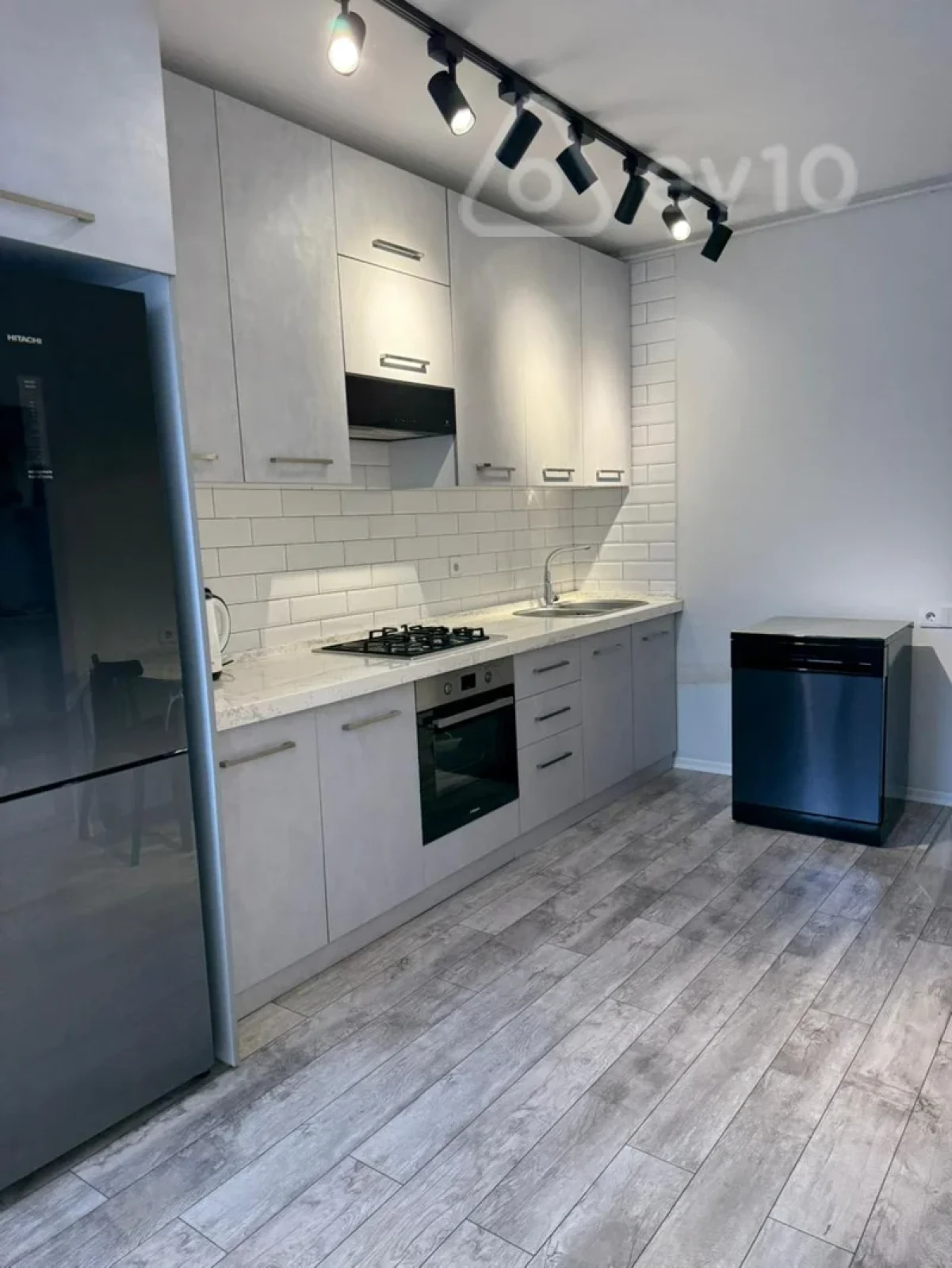 Satılır 2 otaqlı köhnə tikili 55 m²