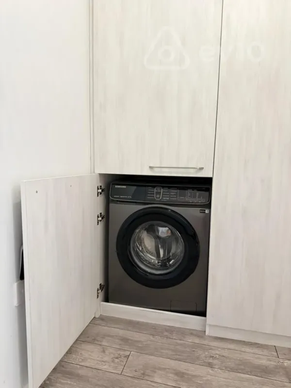 Satılır 2 otaqlı köhnə tikili 55 m²