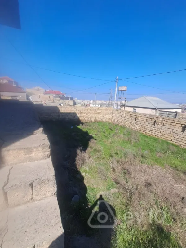 Satılır 7 otaqlı həyət evi 288 m²