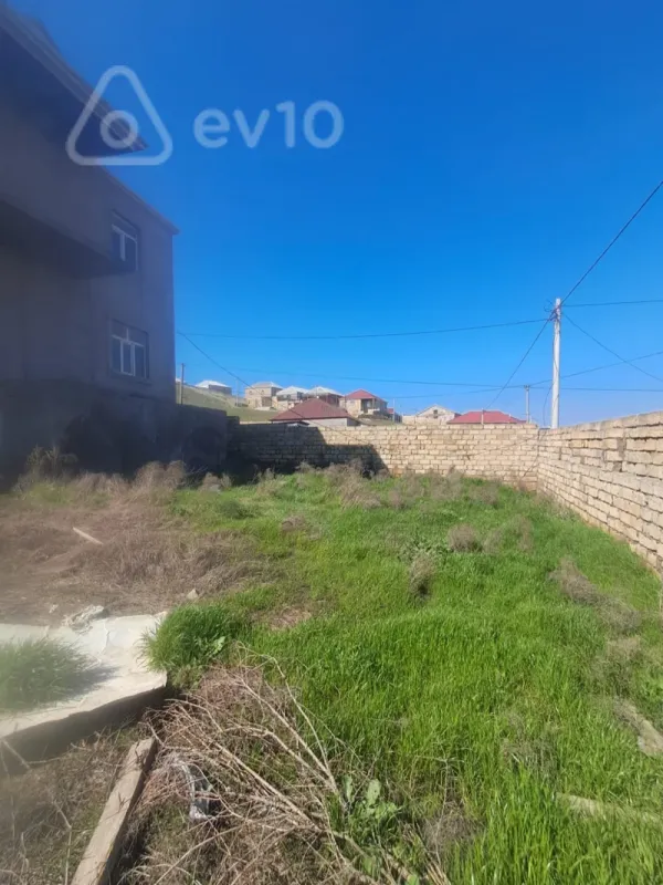 Satılır 7 otaqlı həyət evi 288 m²