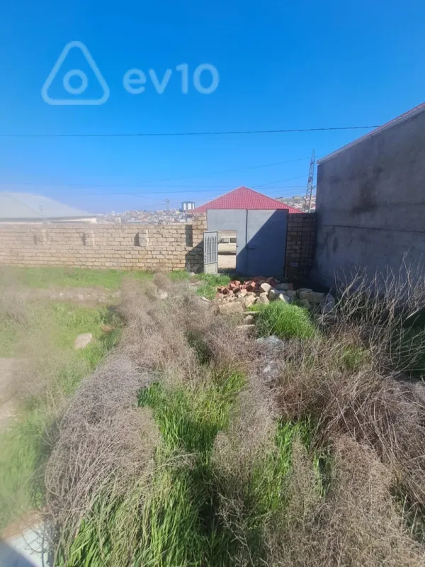 Satılır 7 otaqlı həyət evi 288 m²