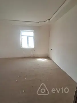 Satılır 7 otaqlı həyət evi 288 m²