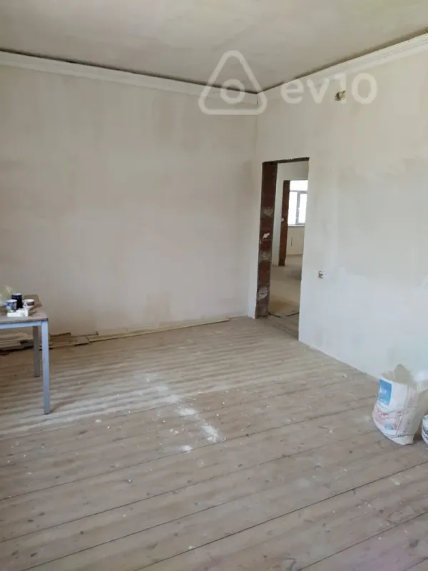 Satılır 7 otaqlı həyət evi 288 m²