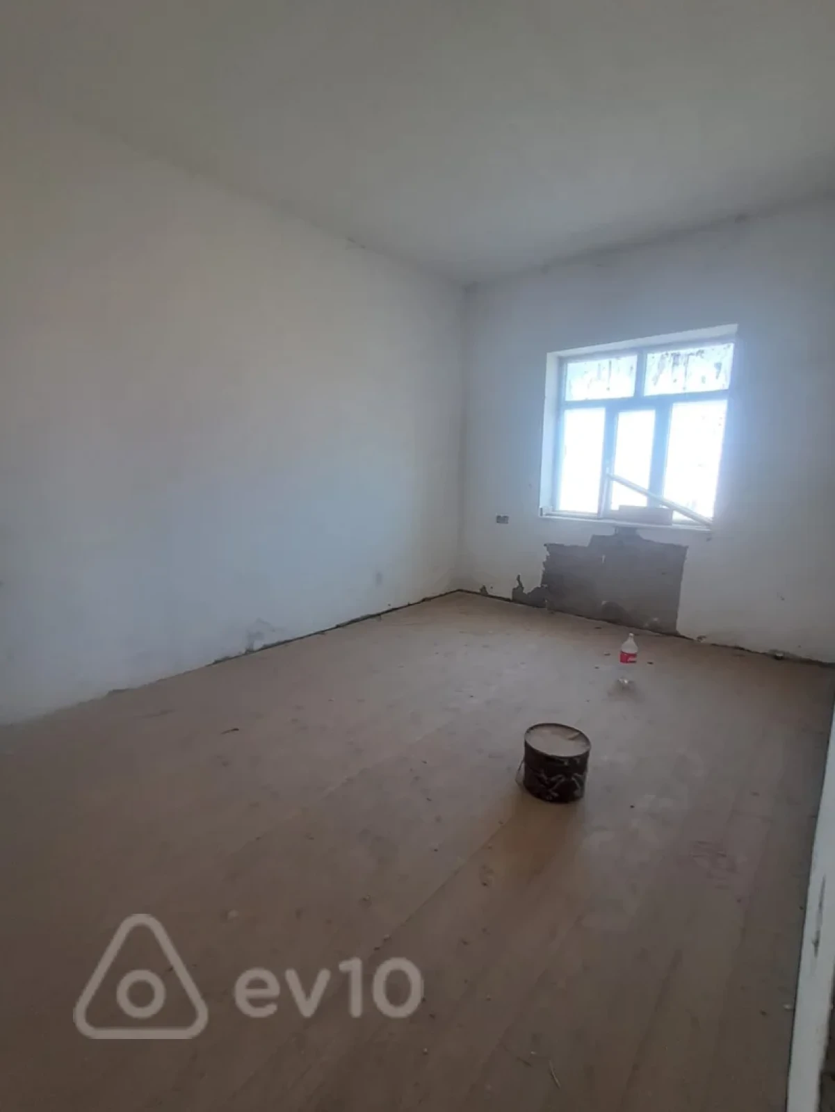 Satılır 7 otaqlı həyət evi 288 m²