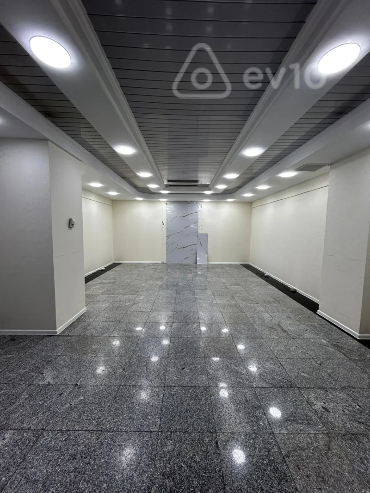 Kirayə verilir mənzil 28 m²
