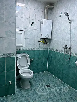 Satılır 2 otaqlı köhnə tikili 40 m²