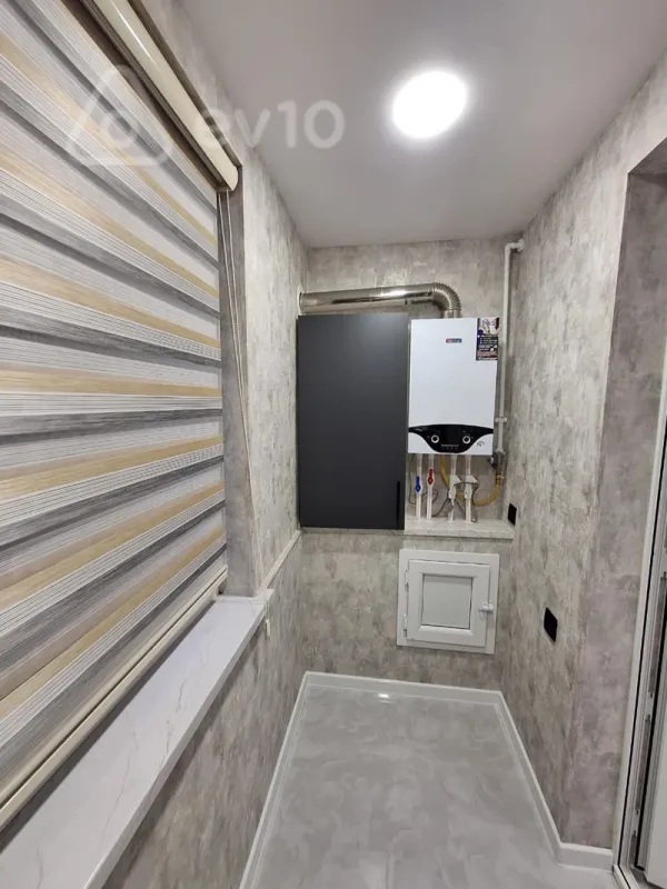 Satılır 2 otaqlı köhnə tikili 75 m²