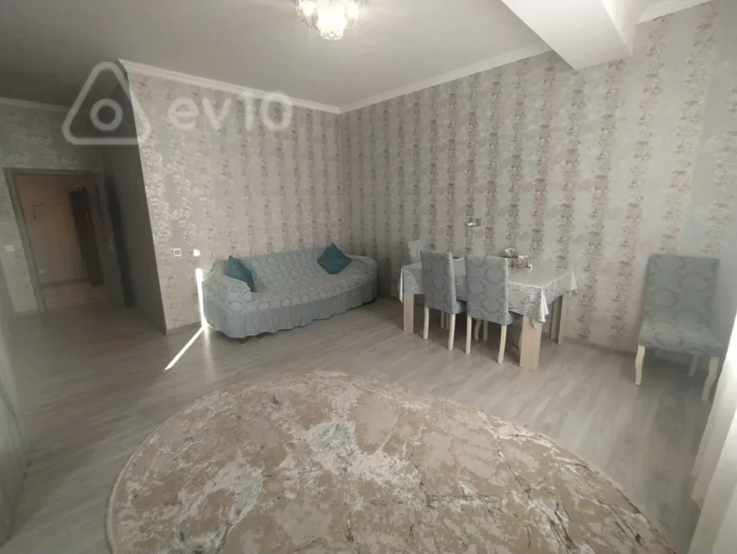 Kirayə verilir 2 otaqlı yeni tikili 65 m²