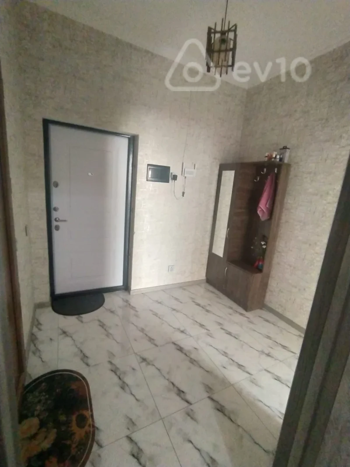 Kirayə verilir 2 otaqlı yeni tikili 65 m²