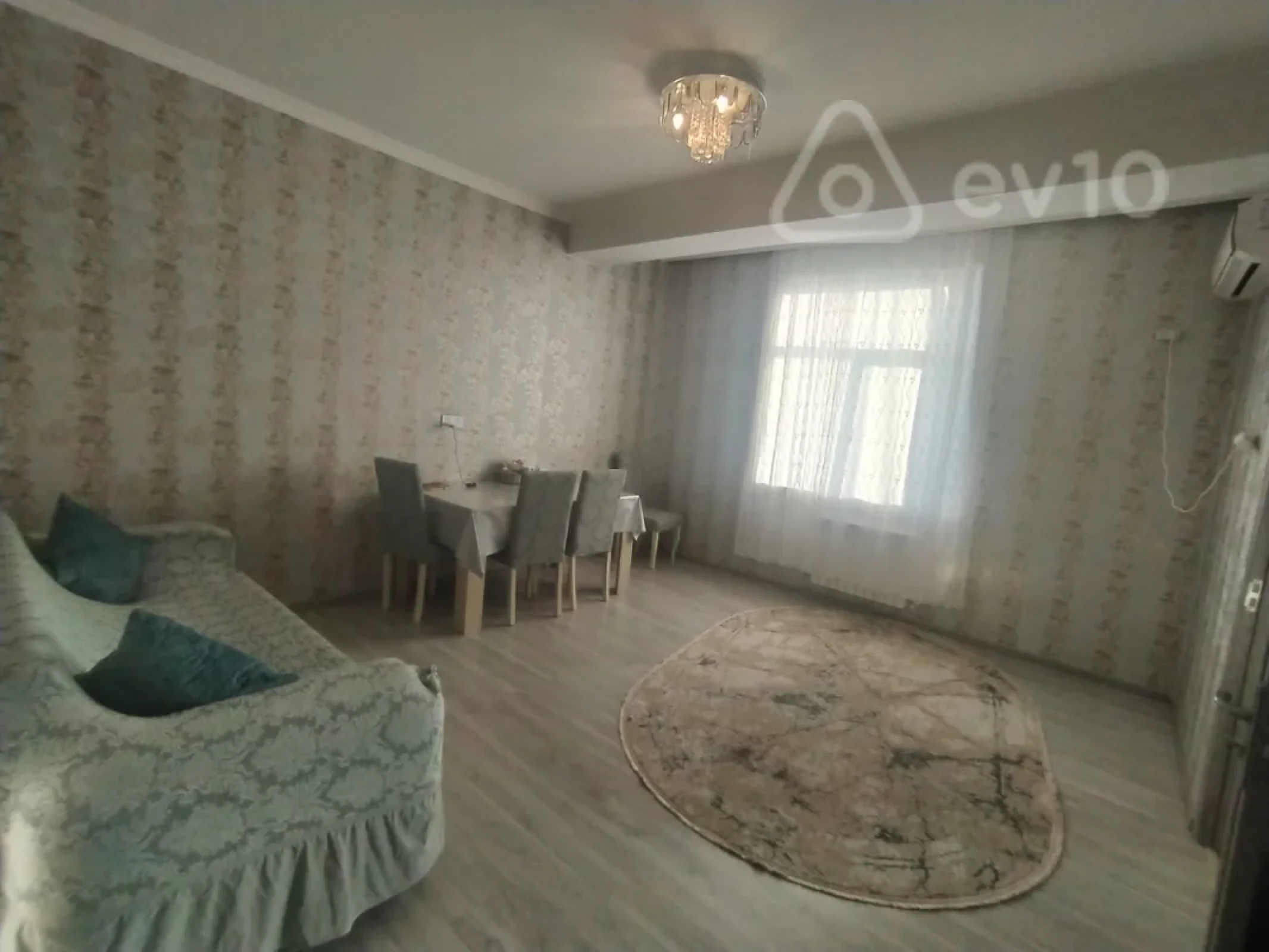 Kirayə verilir 2 otaqlı yeni tikili 65 m²