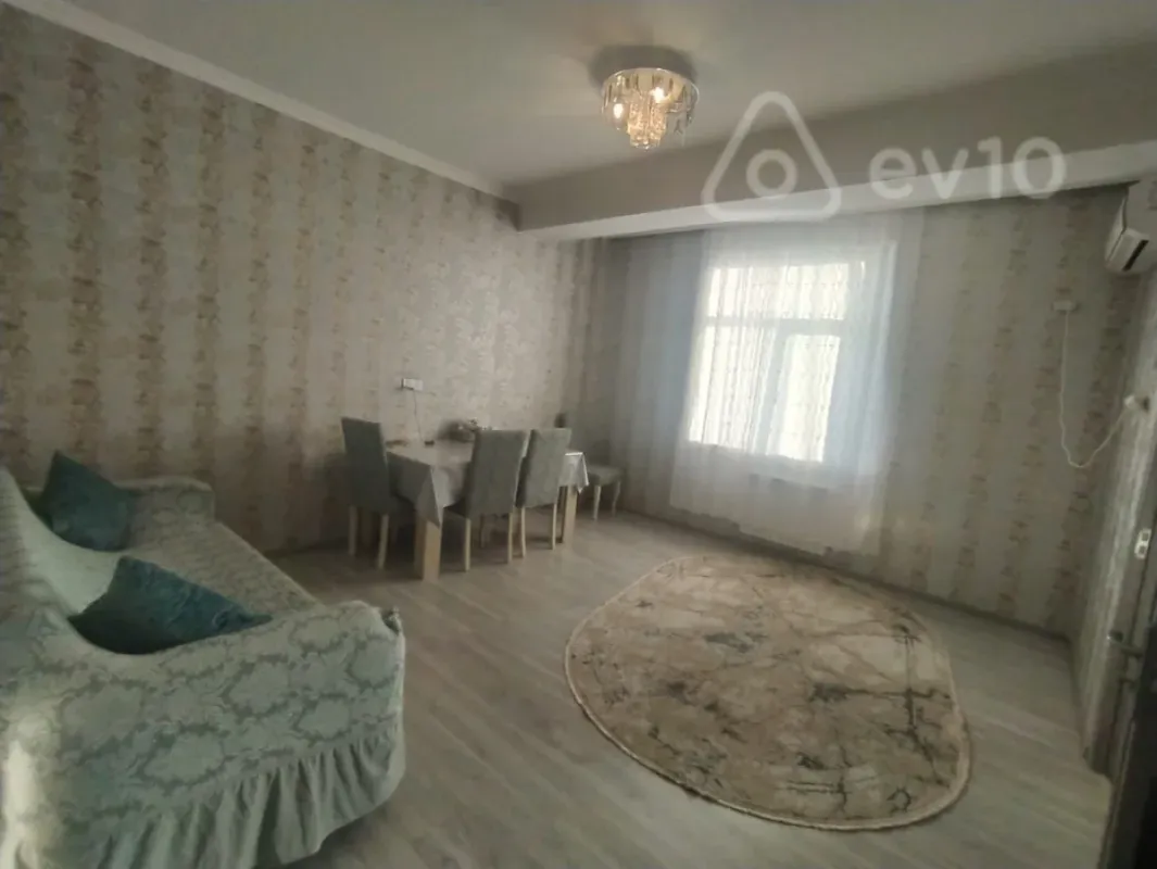 Kirayə verilir 2 otaqlı yeni tikili 65 m²