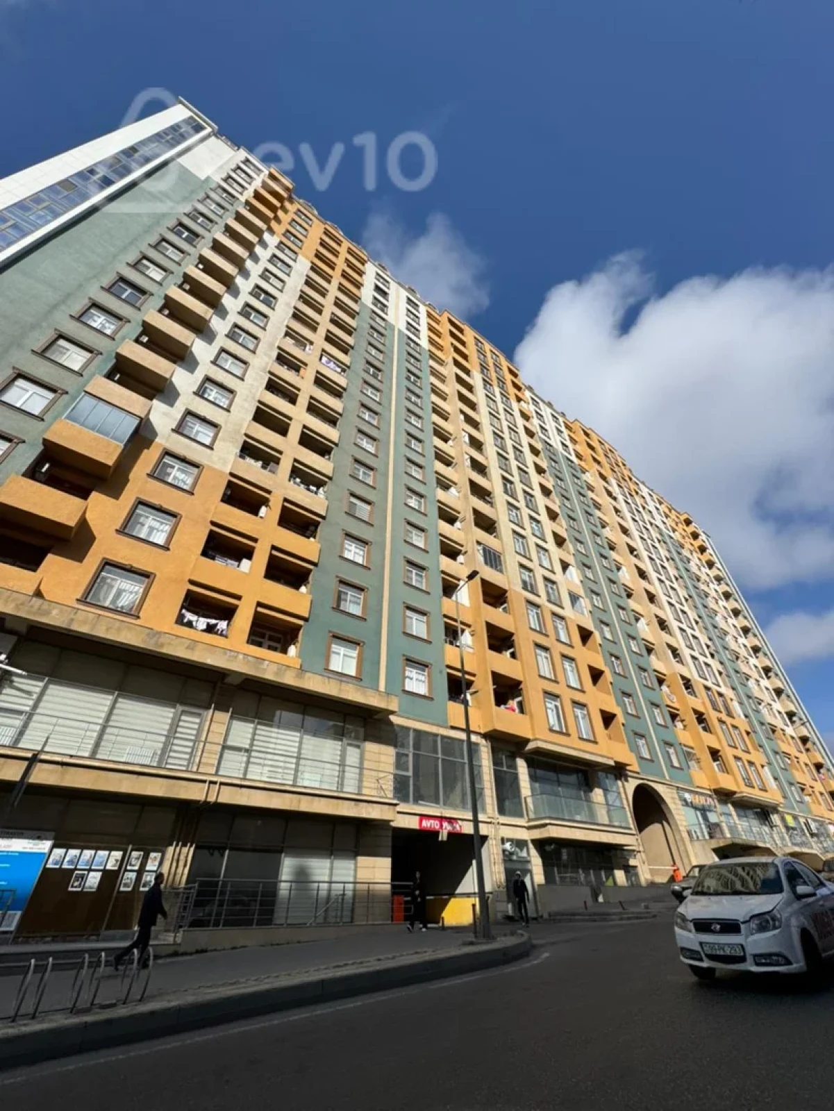 Satılır 2 otaqlı yeni tikili 80 m²