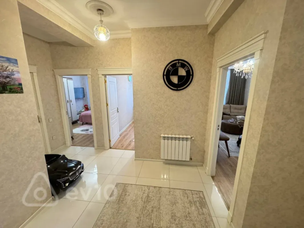 Satılır 2 otaqlı yeni tikili 80 m²