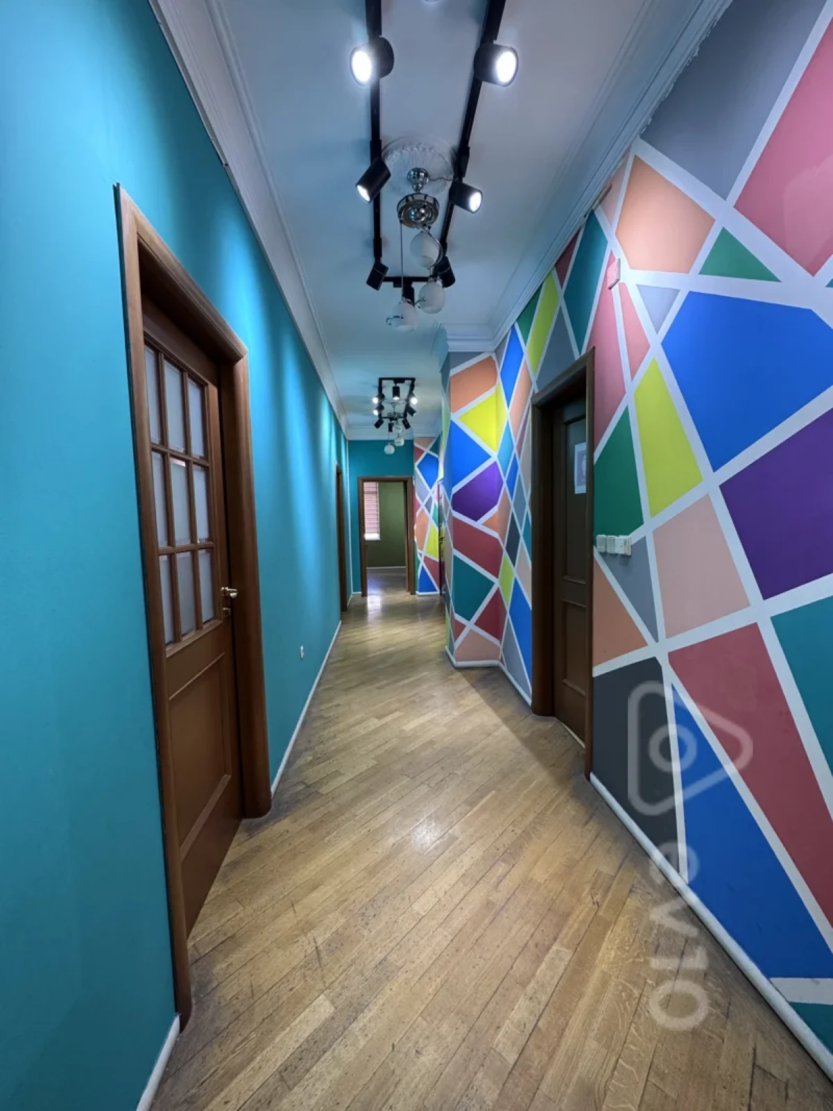 Kirayə verilir 1 otaqlı ofis 25 m²