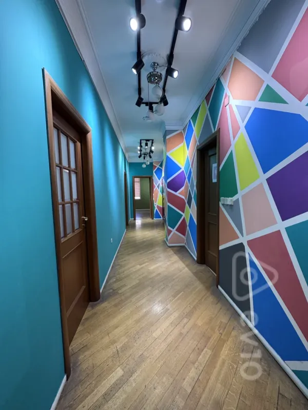 Kirayə verilir 1 otaqlı ofis 25 m²