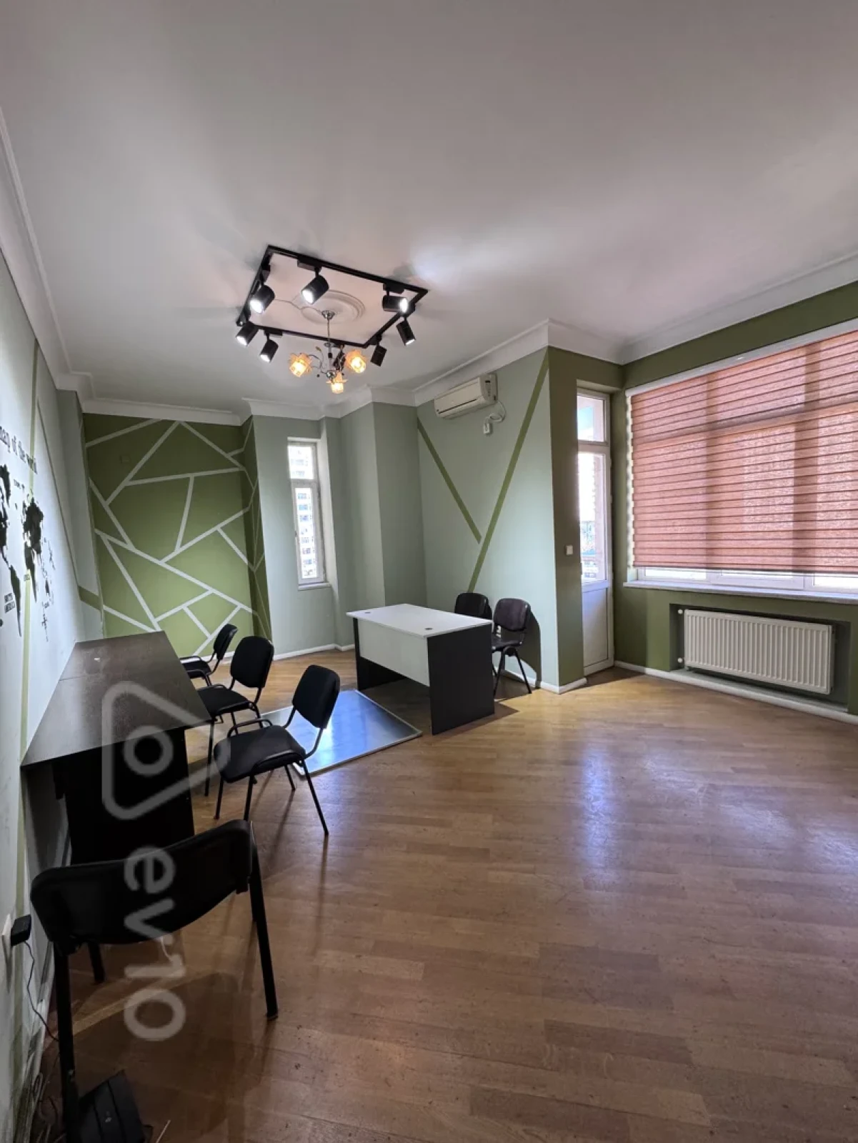 Kirayə verilir 1 otaqlı ofis 25 m²