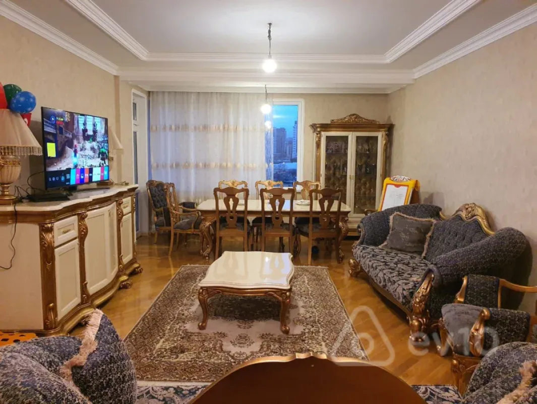 Kirayə verilir 2 otaqlı yeni tikili 95 m²