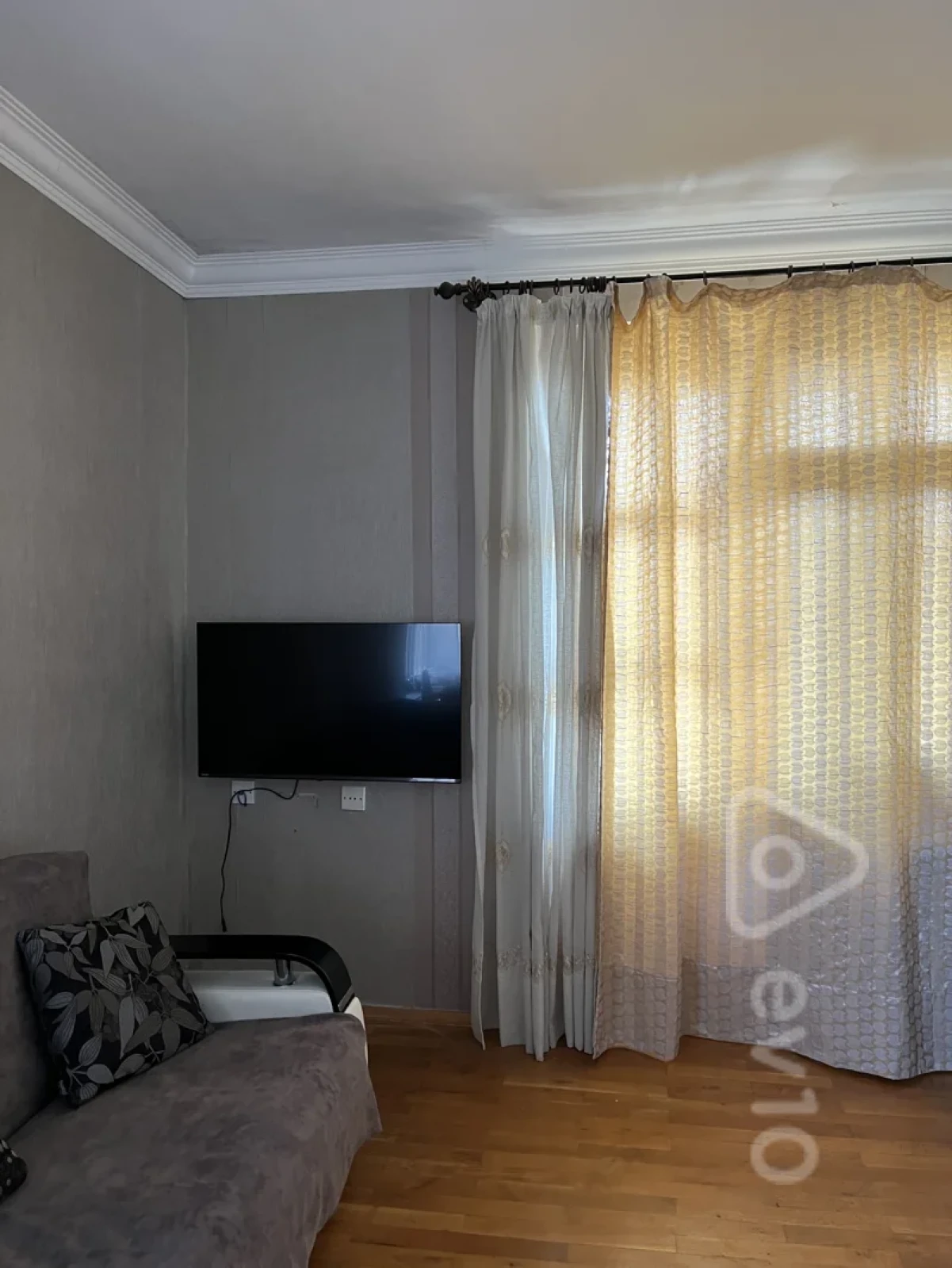 Satılır 2 otaqlı köhnə tikili 60 m²