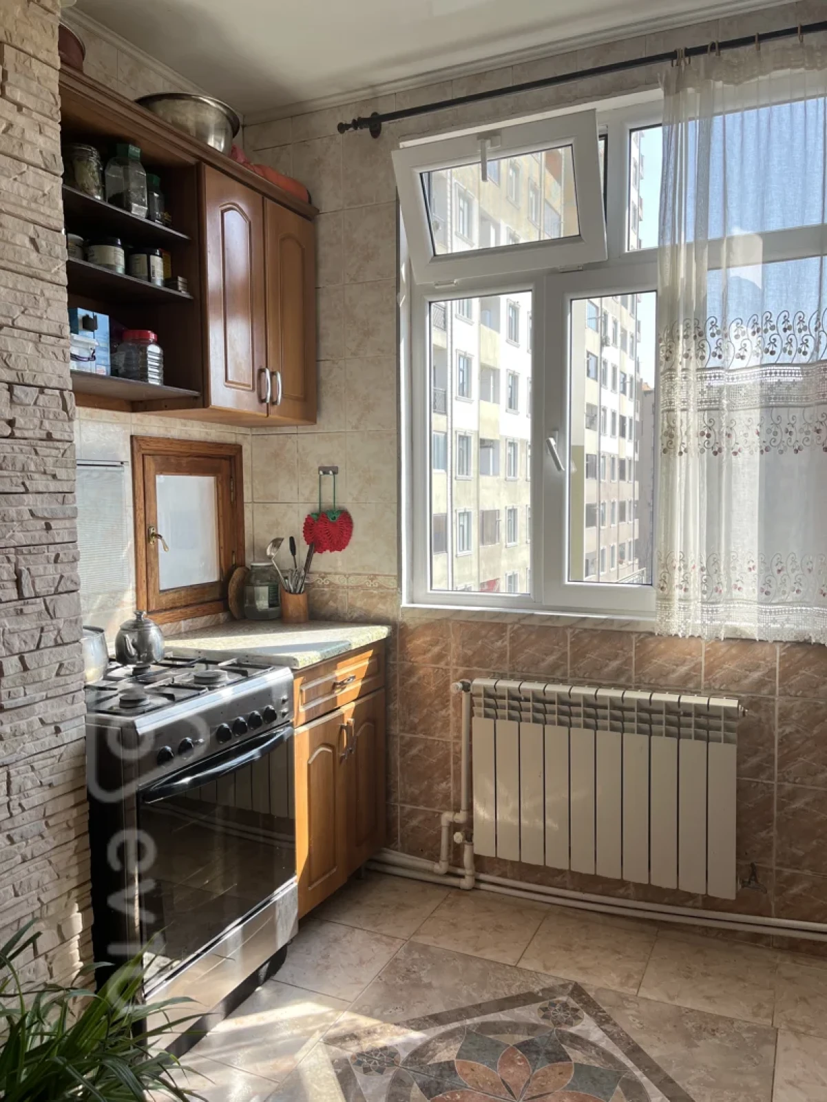 Satılır 2 otaqlı köhnə tikili 60 m²