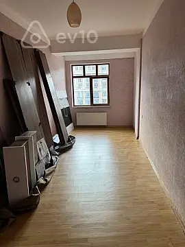Satılır 3 otaqlı yeni tikili 125 m²
