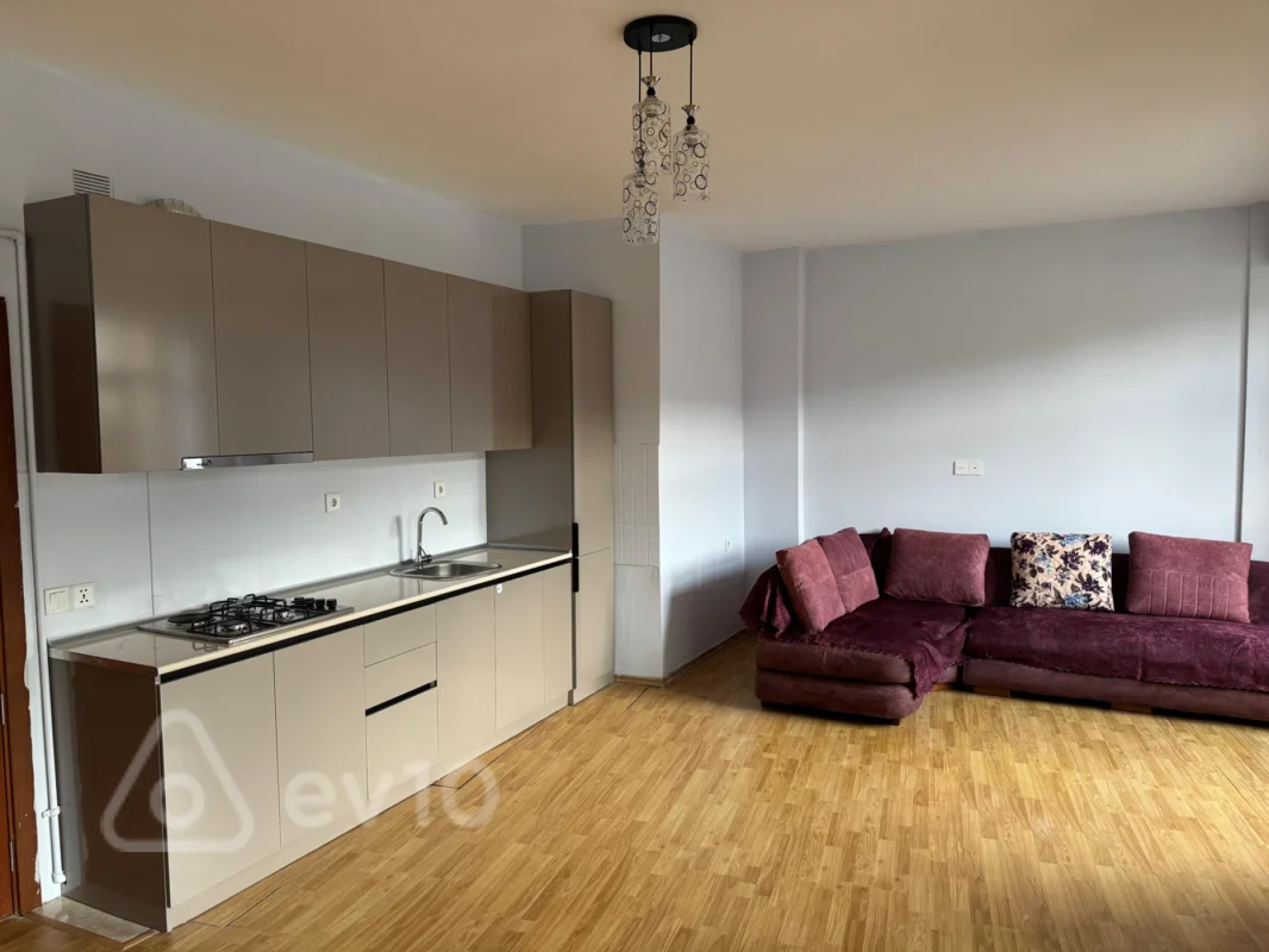 Satılır 3 otaqlı yeni tikili 125 m²