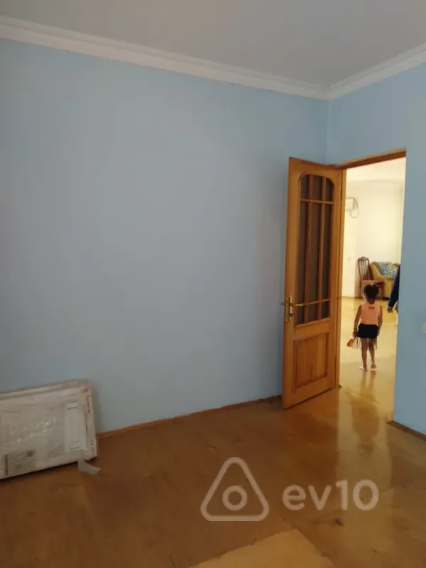 Satılır 5 otaqlı həyət evi 110 m²