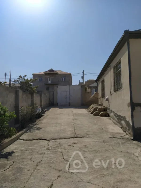 Satılır 5 otaqlı həyət evi 110 m²