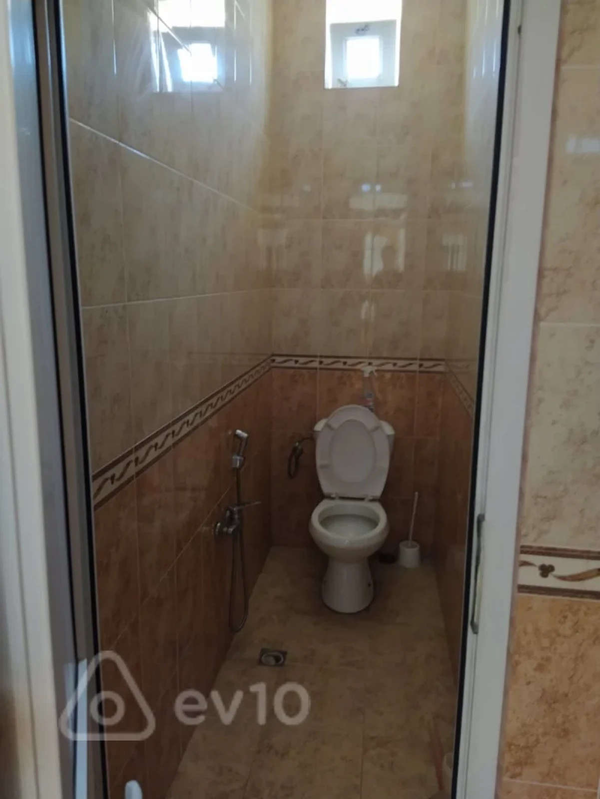 Satılır 5 otaqlı həyət evi 110 m²