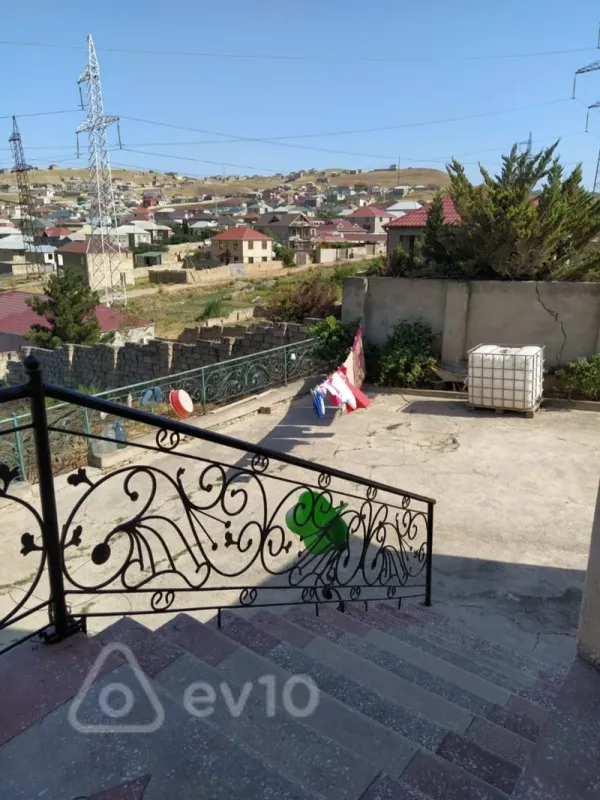 Satılır 5 otaqlı həyət evi 110 m²