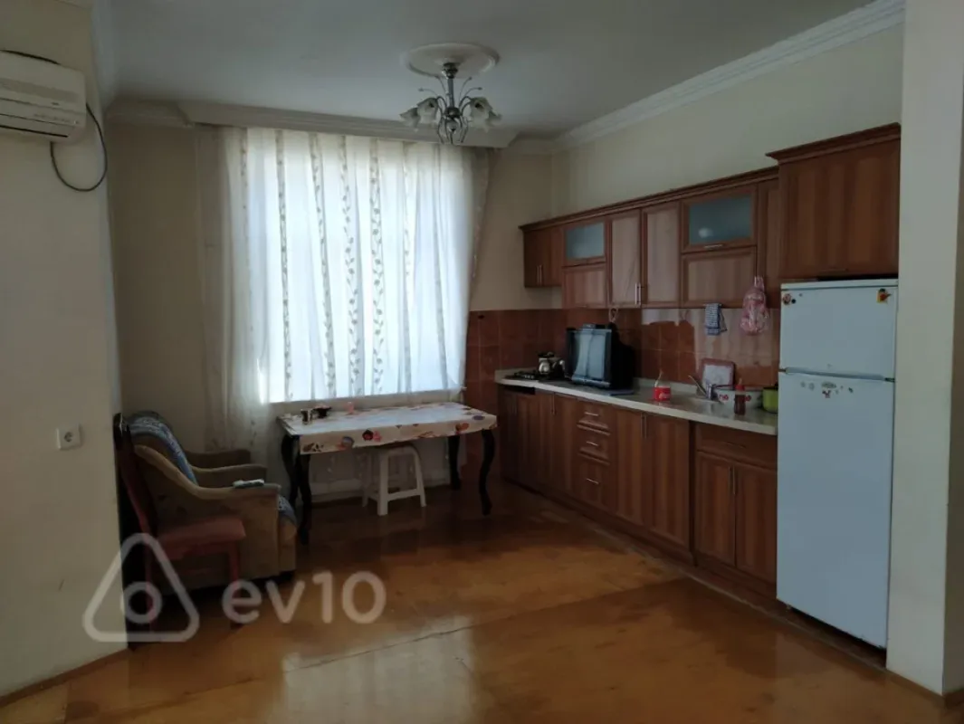 Satılır 5 otaqlı həyət evi 110 m²