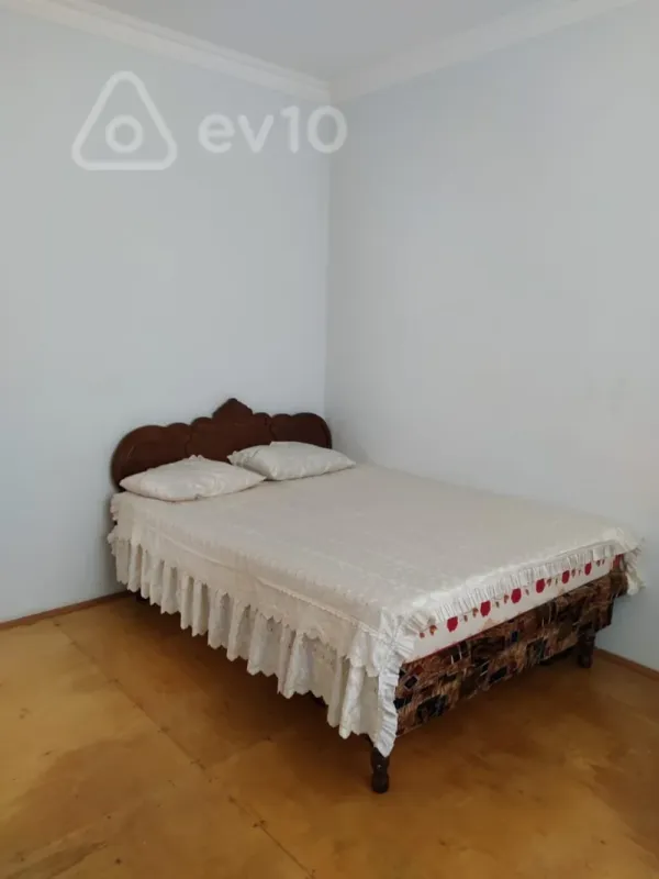 Satılır 5 otaqlı həyət evi 110 m²