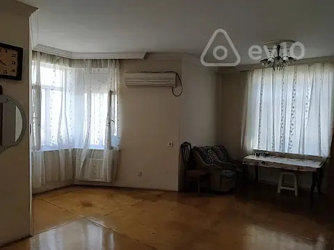 Satılır 5 otaqlı həyət evi 110 m²