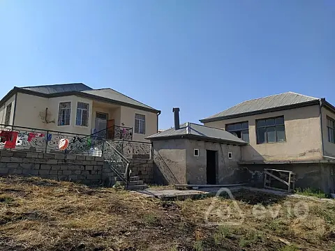 Satılır 5 otaqlı həyət evi 110 m²