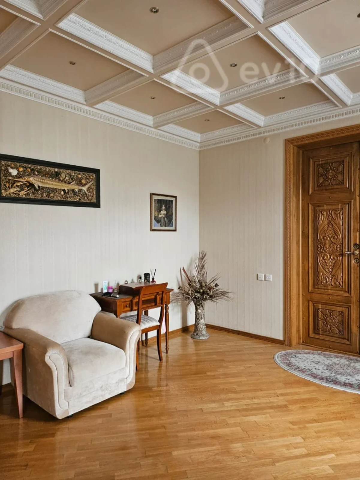 Kirayə verilir 9 otaqlı həyət evi 710 m²