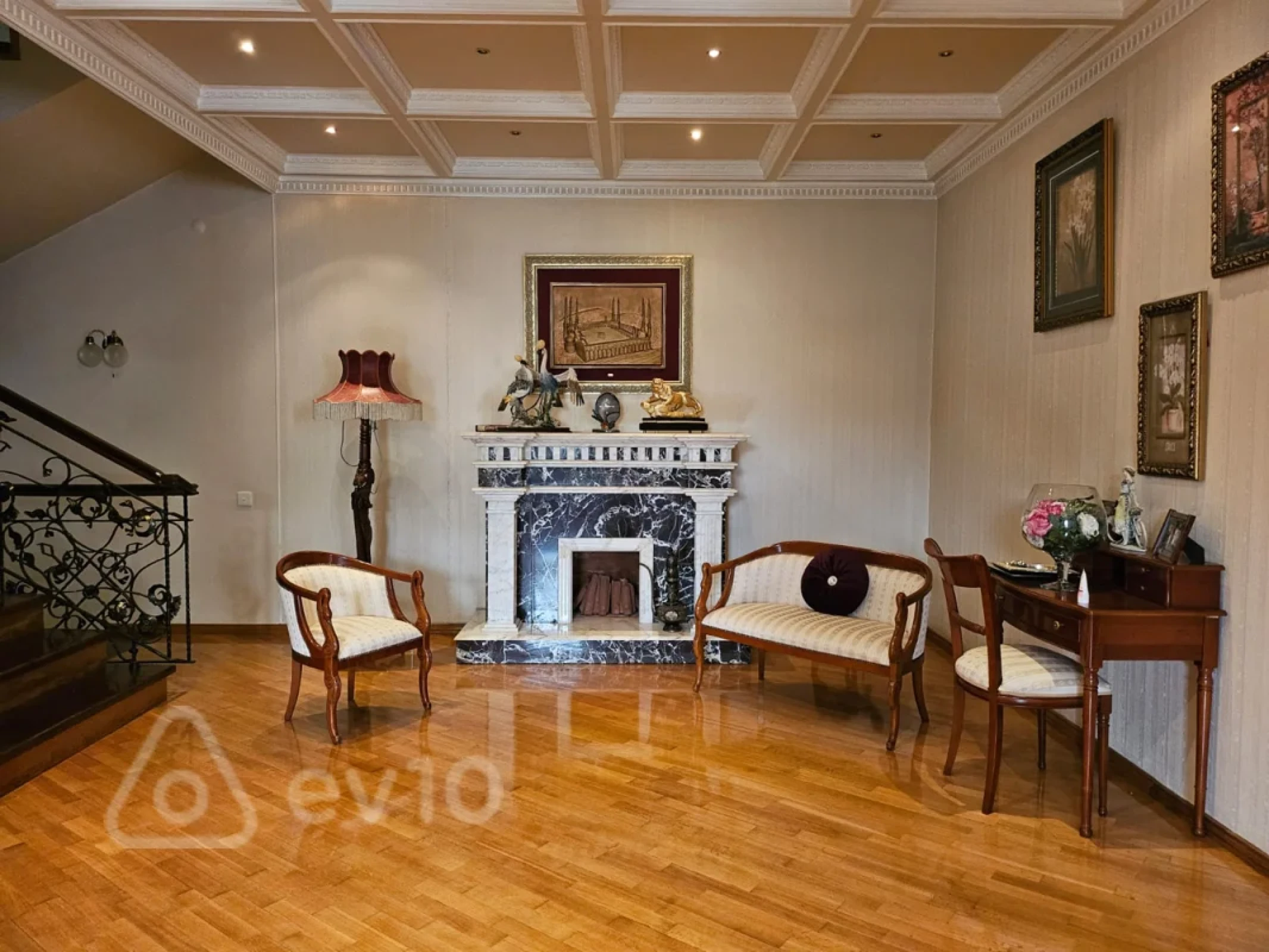 Kirayə verilir 9 otaqlı həyət evi 710 m²