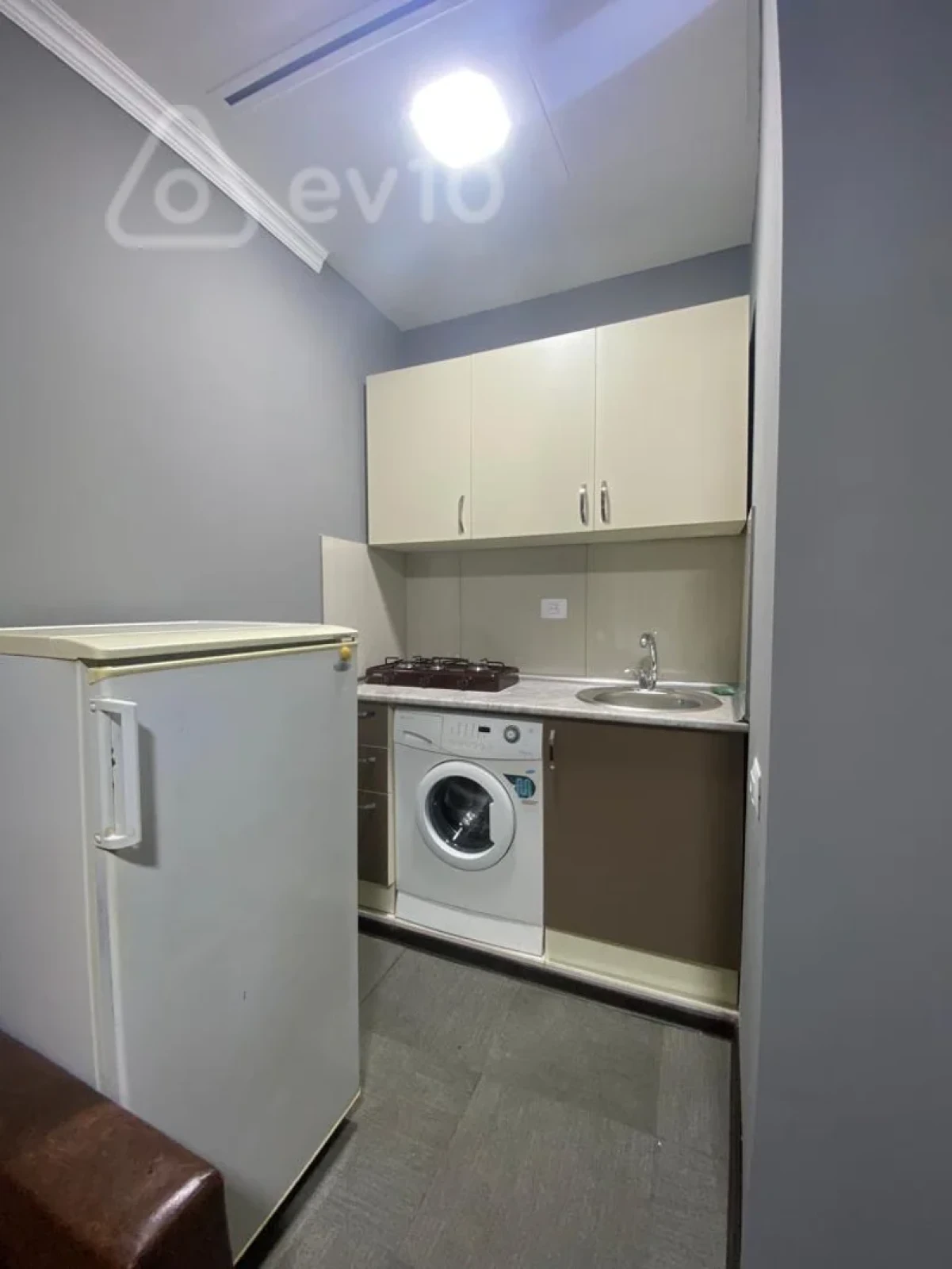 Kirayə verilir 2 otaqlı həyət evi 40 m²