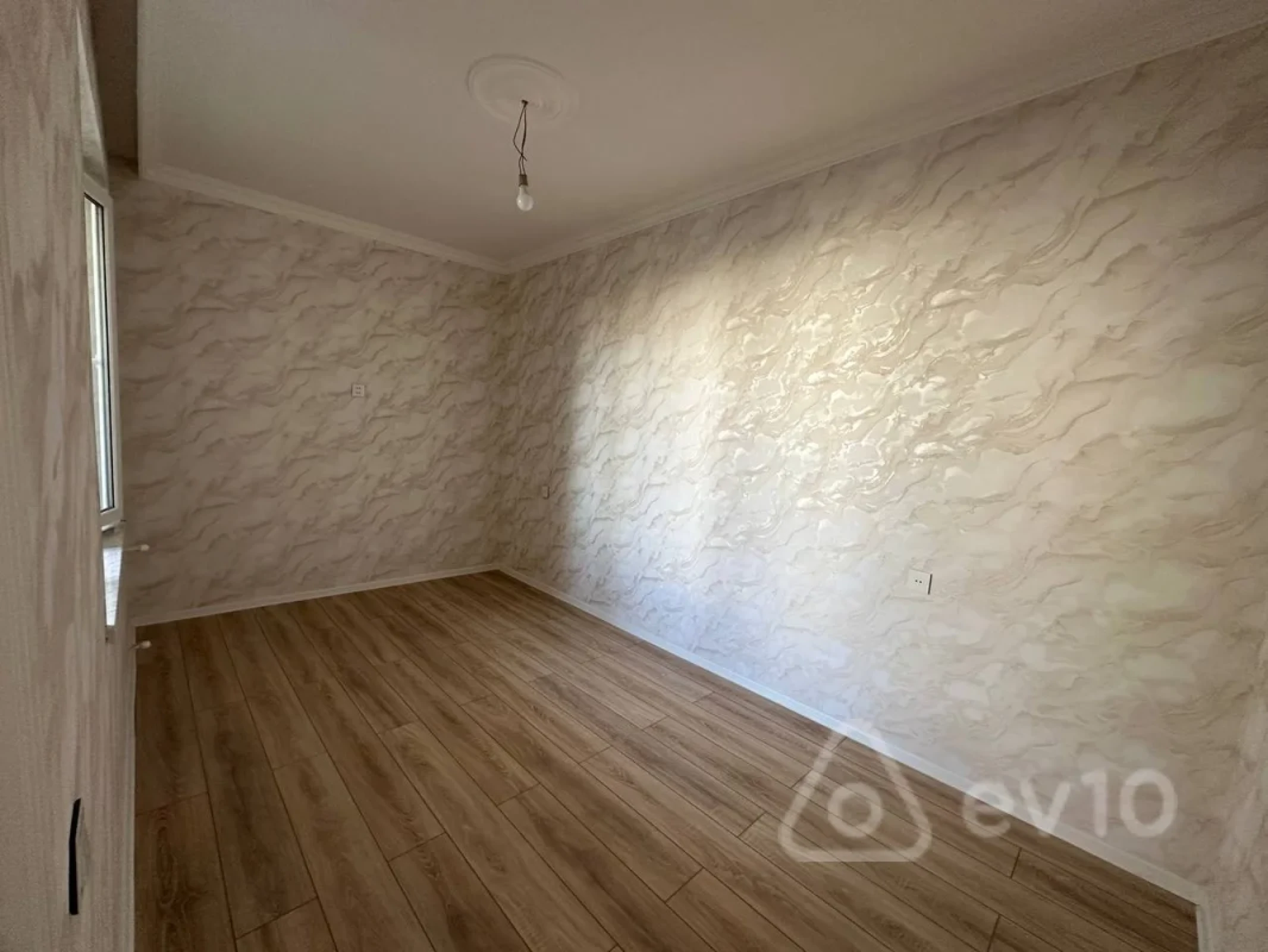 Satılır 2 otaqlı həyət evi 50 m²