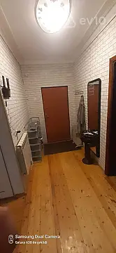 Kirayə verilir 3 otaqlı köhnə tikili 70 m²