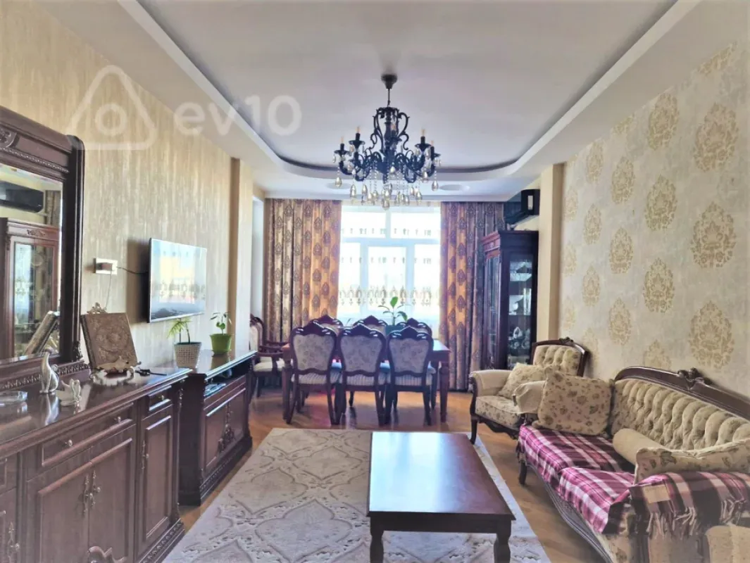 Satılır 3 otaqlı yeni tikili 110 m²