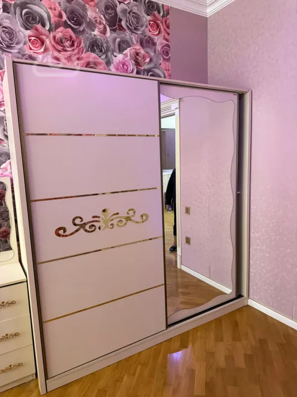 Kirayə verilir 3 otaqlı yeni tikili 110 m²