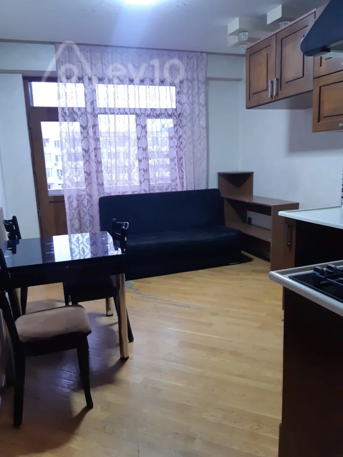 Satılır 2 otaqlı yeni tikili 75 m²