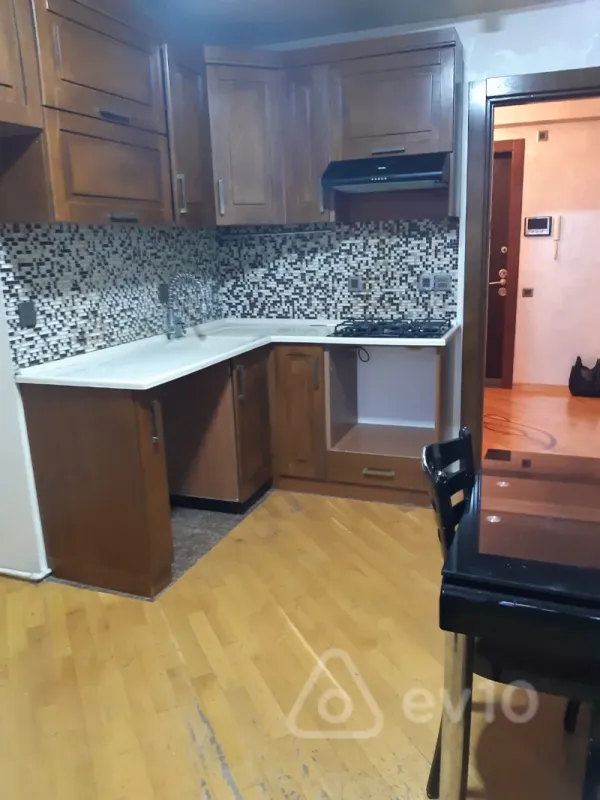 Satılır 2 otaqlı yeni tikili 75 m²