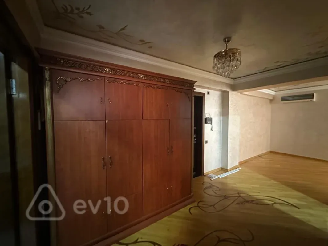 Satılır 2 otaqlı yeni tikili 75 m²